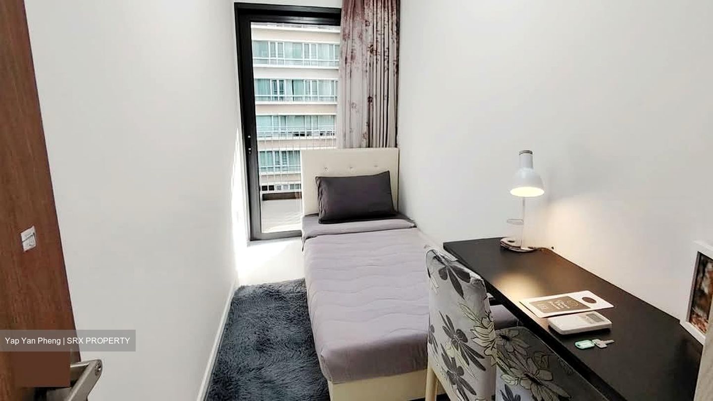 The Lakefront Residences (D22), Condominium #561224341